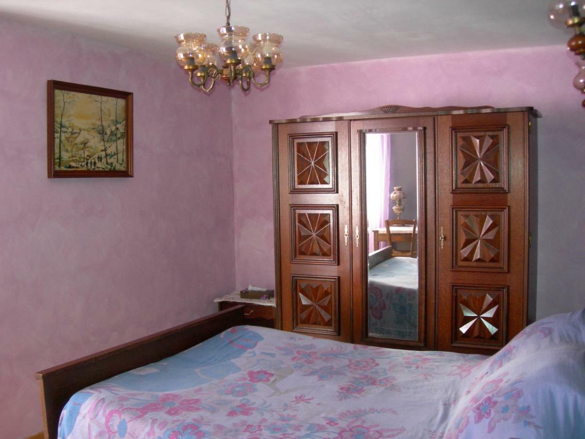 Sous La Glycine Bed & Breakfast Mielan Exterior photo